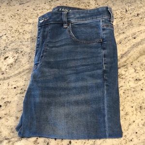American Eagle Hi- Rise Jegging